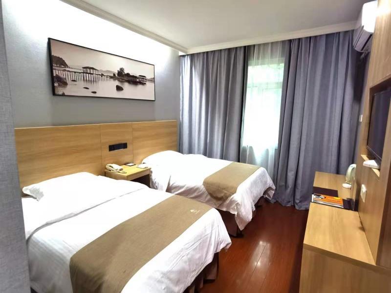 Greentree Inn Chongqing Yuzhou Road Hotel Exterior photo